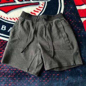 Nearly brand new at ease shorts in black size Small